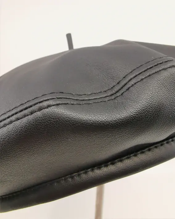 Production Beret Cuir