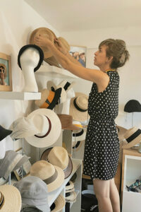 cadeau original Showroom Chapellerie Studio Grimel