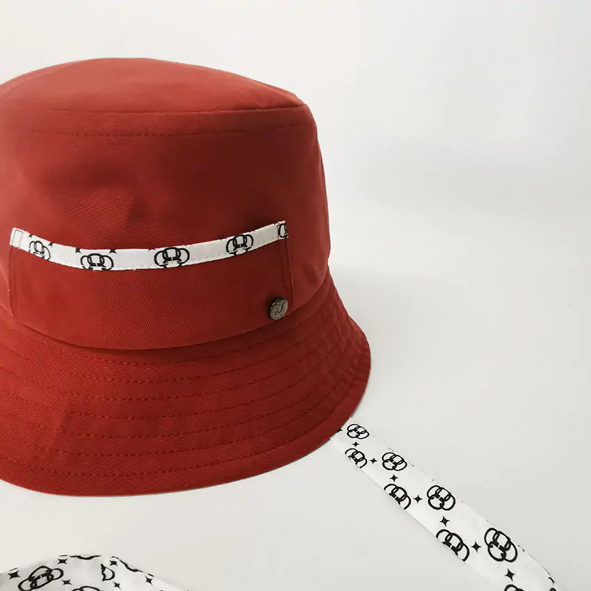 Bucket Hat Liens