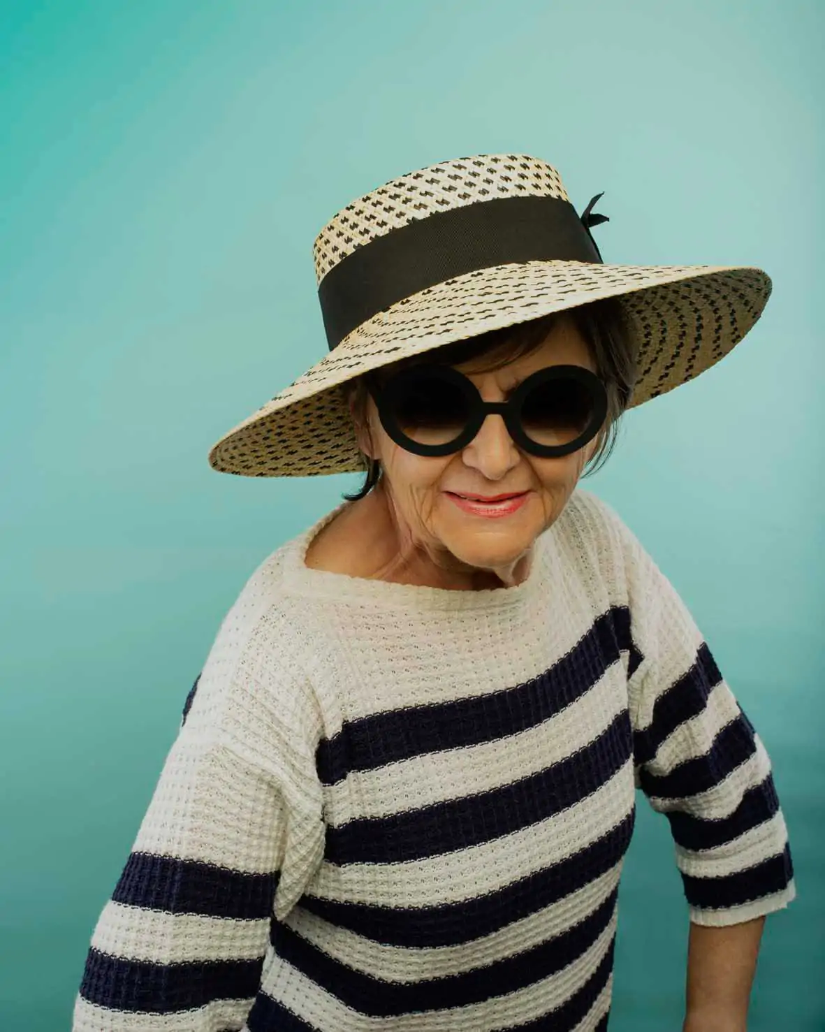 chapeau capeline femme elegant moderne simple