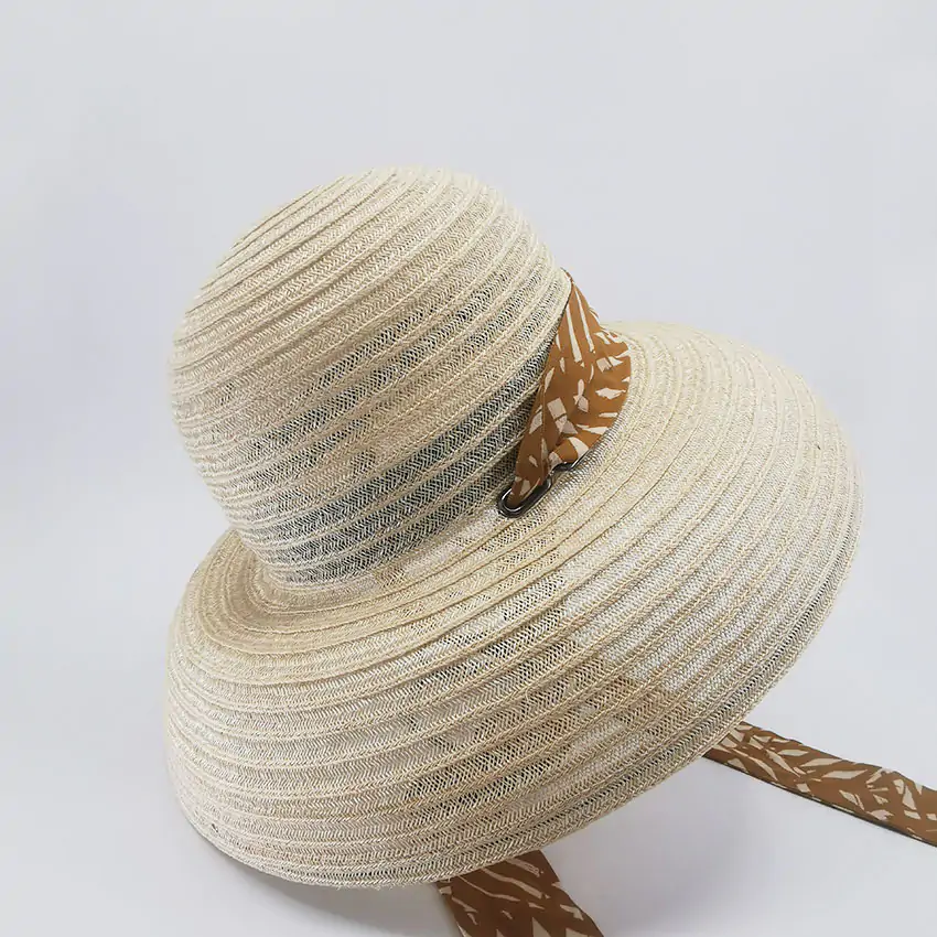 Chapeau cloche paille foulard