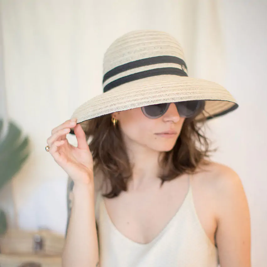 Chapeau cloche moderne studio grimel