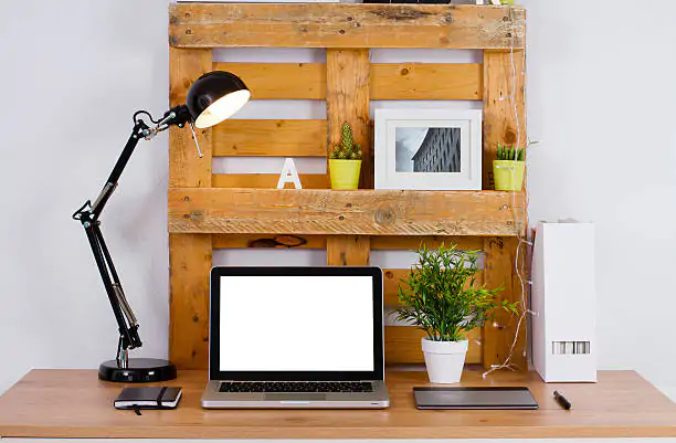 Bureau en bois de palette
