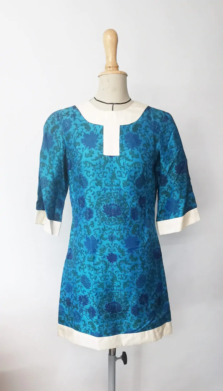 Robe En Soie