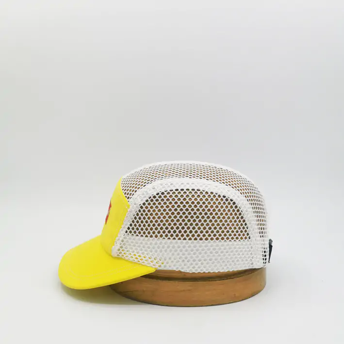 Casquette de vélo jaune