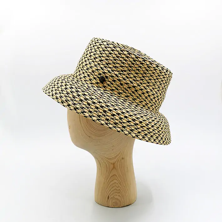 chapeau femme cloche beige