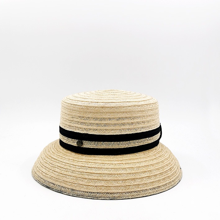 chapeau en cloche sisal noir et blanc
